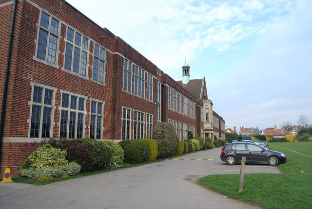 Top-10-UK-Grammar-Schools-2018---According-to-GCSE-League-Tables-queen-elizabeths-school
