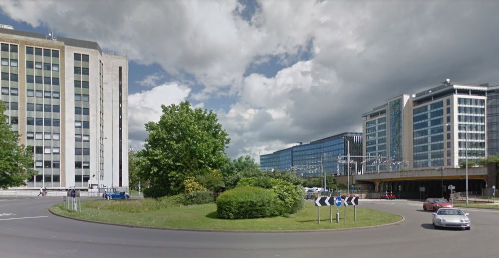 Safety improvements to 'horrendous' Reading roundabout not enough, say cyclists