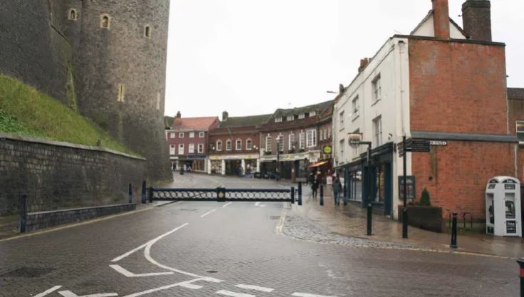 Anti-terror barriers to be installed in Windsor town centre