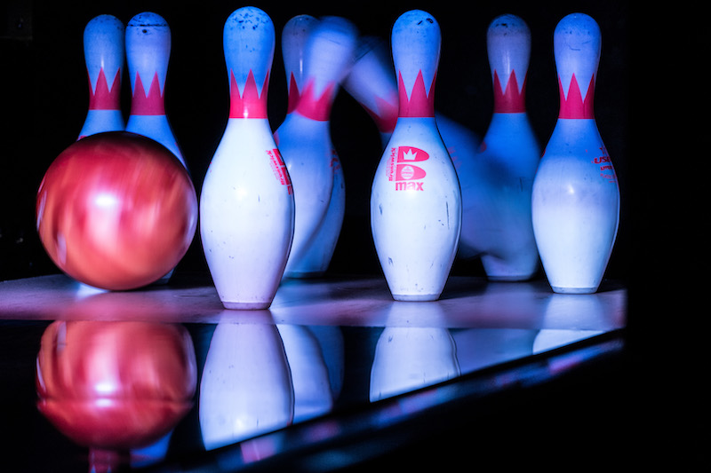 X-fun-things-to-do-with-your-kids-in-Bedfordshire-bowling