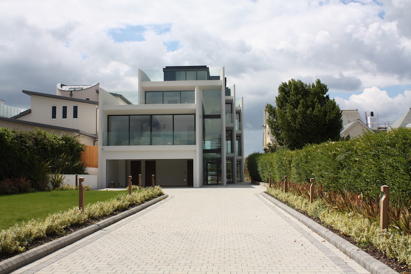10-Most-Expensive-Homes-Being-Sold-in-The-South-West-in-March-2019-pearce-avenue2