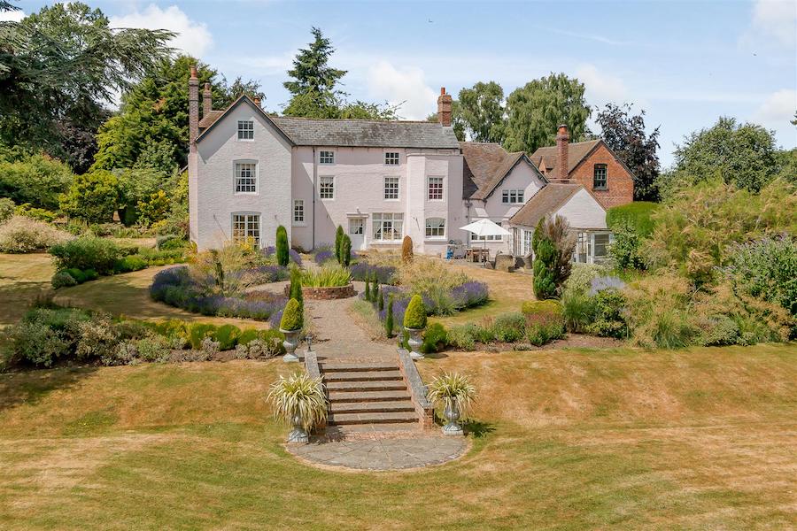 The-10-Most-Expensive-Homes-Being-Sold-in-The-West-Midlands-in-March-2019-sinton-green