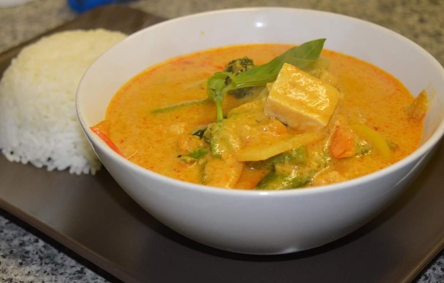 Top-10-Restaurants-to-eat-Vegan-in-Bristol-Everyday-Thai