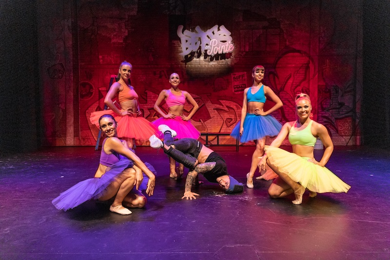 Review--Electric-dance-show-has-audiences-on-their-feet-10