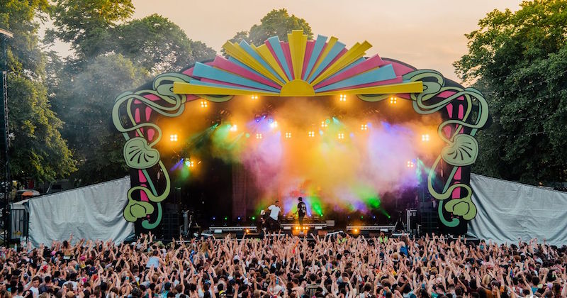 UK-Festivals-article---love-saves-the-day-https---www.themancphotographer.co.uk--1