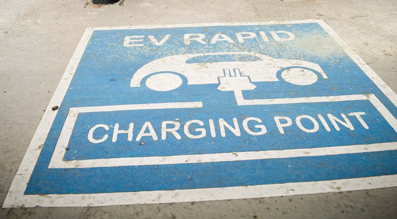No-charging-points-for-encouraged-electric-cars-in-Surrey---the-ayrshire-post