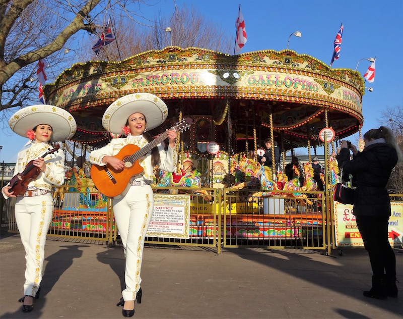 London-hosts-Fiesta-de-Mexico-in-spectacular-fashion2