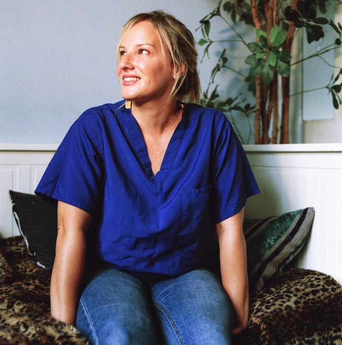 Father-of-two-hopes-to-dispel--Essex-Girl--stereotype-with-portrait-project5
