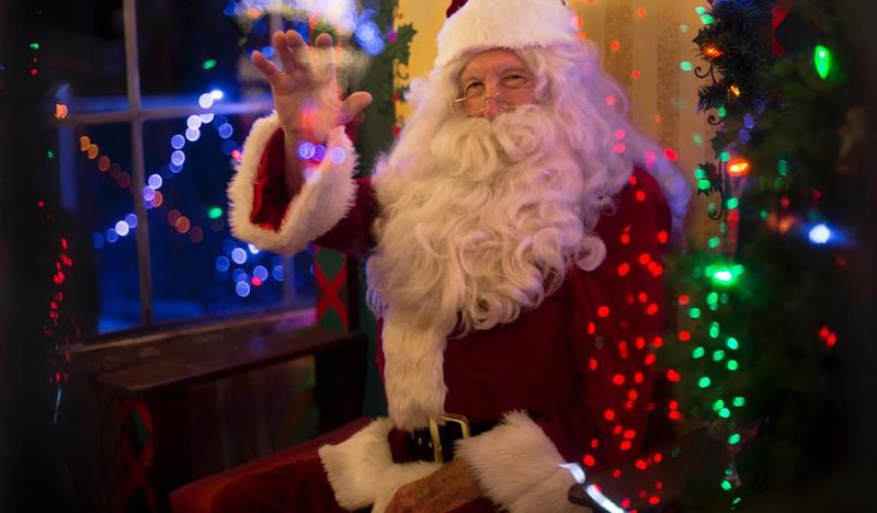 The-best-Christmas-Grottos-where-you-can-meet-Santa-in-the-Midlands-14-1
