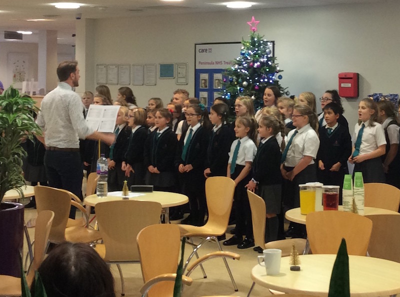 St Matthew’s Choir deliver festive cheer to NHS