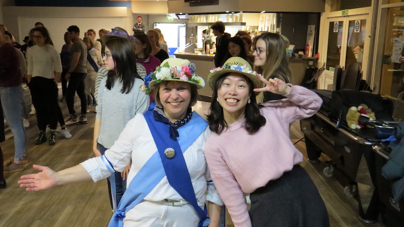 International students enjoy morris dancing welcome event in Reading