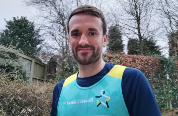 Liverpool runner takes on London Marathon for Bowel Cancer UK