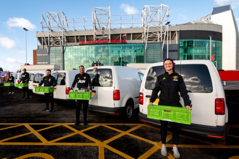 The Manchester United Foundation column: distributing food donations