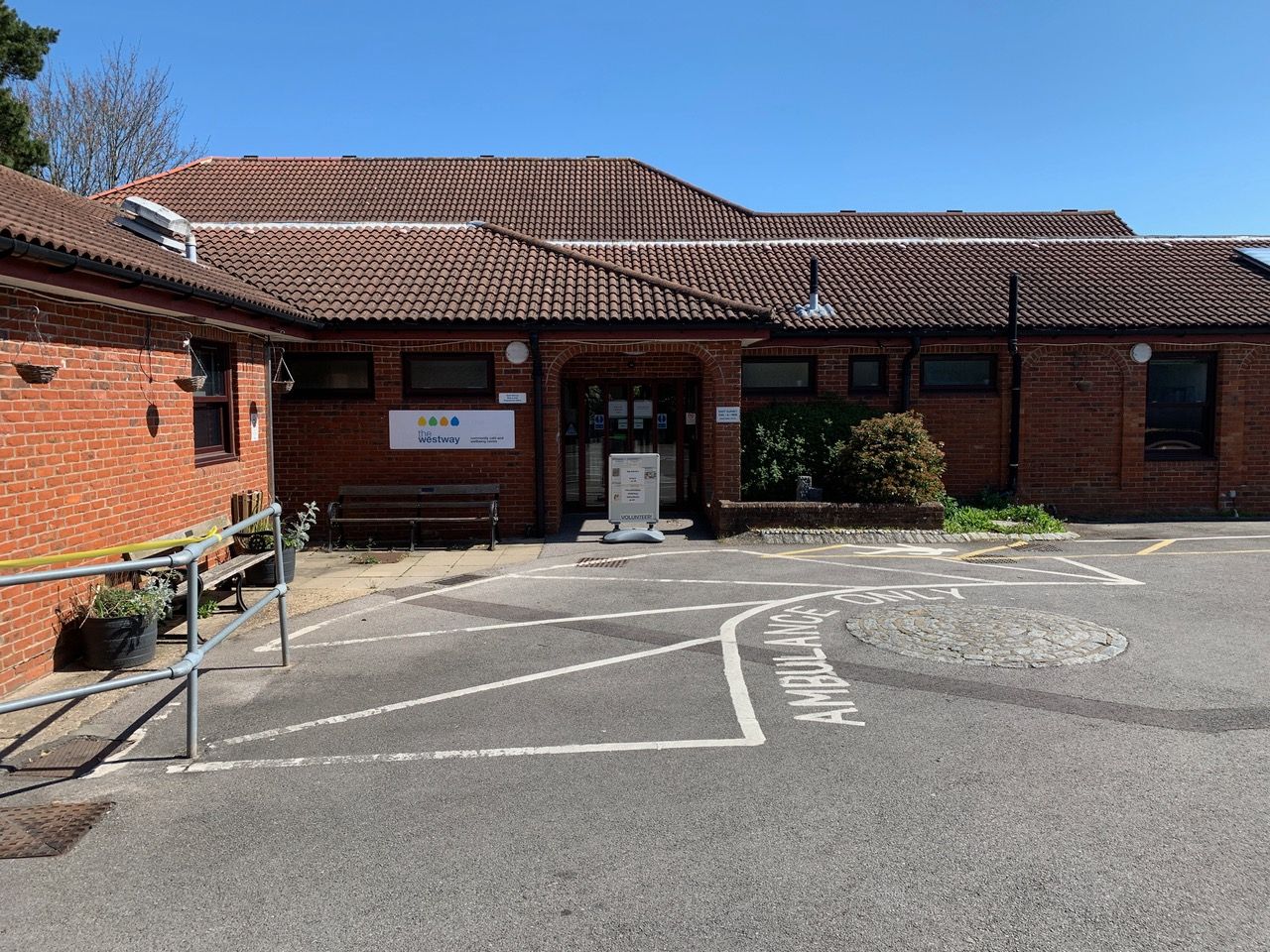 Community Hub aided by Caterham Rotary donation InYourArea Community