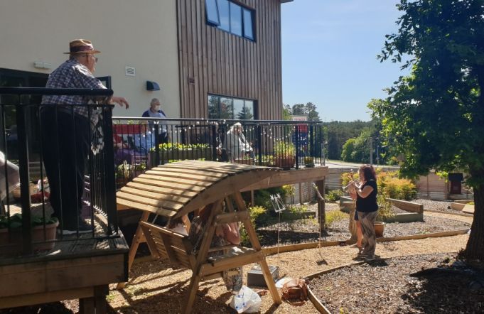 Bordon care home residents enjoy Salvation Army performance