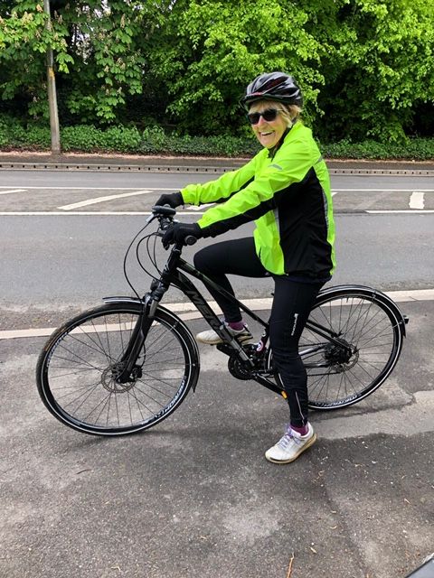 Cheshire Golf Captain supports local charity with 325 mile cyle