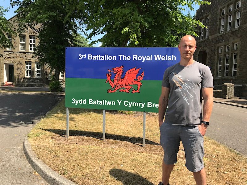Mental health guide receives warm response from military unit in Wales