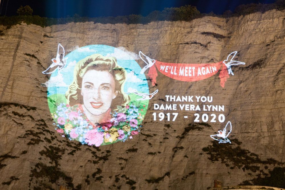 Fond farewell to Dame Vera lights up White Cliffs of Dover