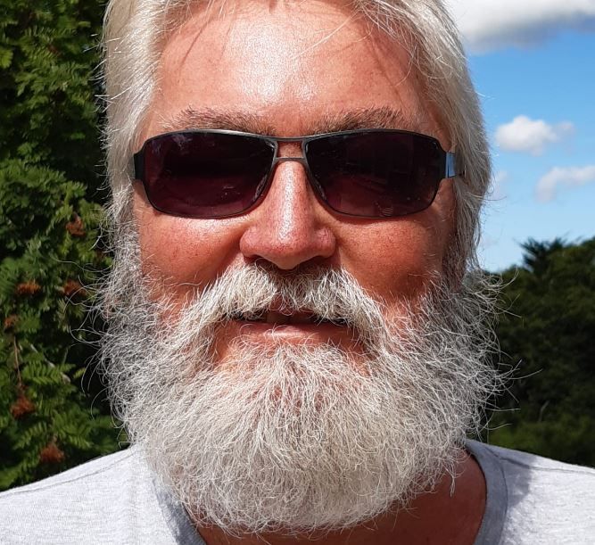 Rotarian to shave 'Santa Claus' beard for charity