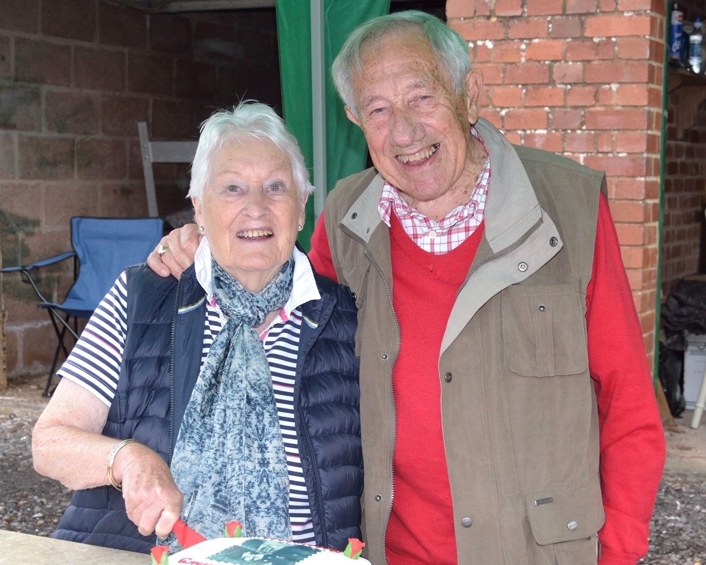 Popular Tiverton couple mark 70th wedding anniversary