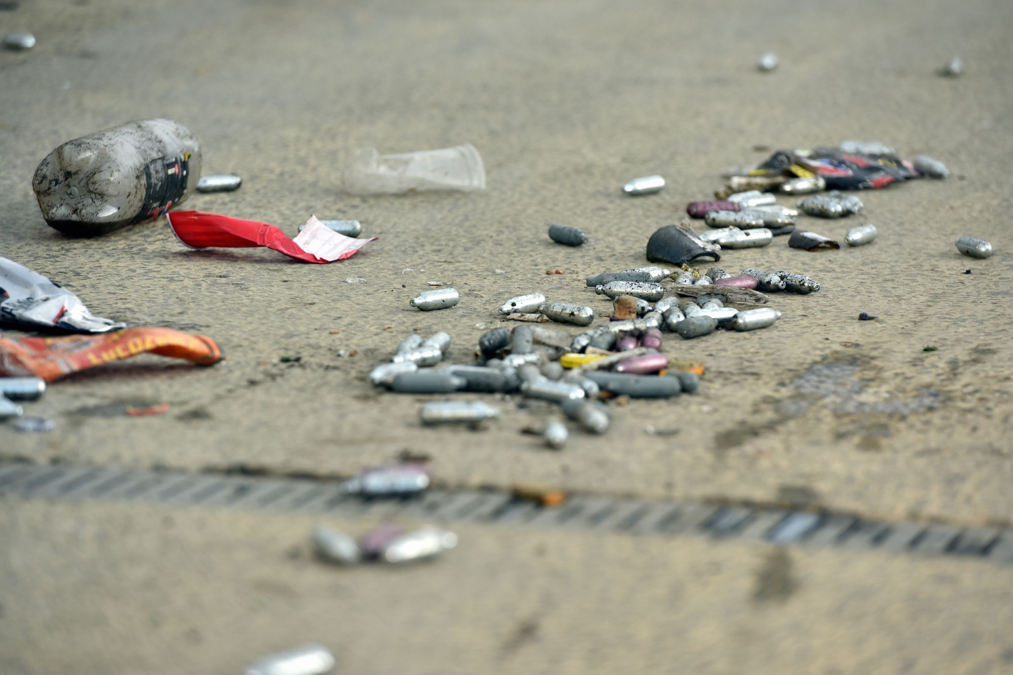 Charity issues warning over increasing use of laughing gas in Cardiff