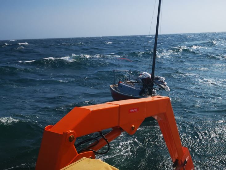 Stricken yachtsmen rescued from St Mary's after the boat's engine failed