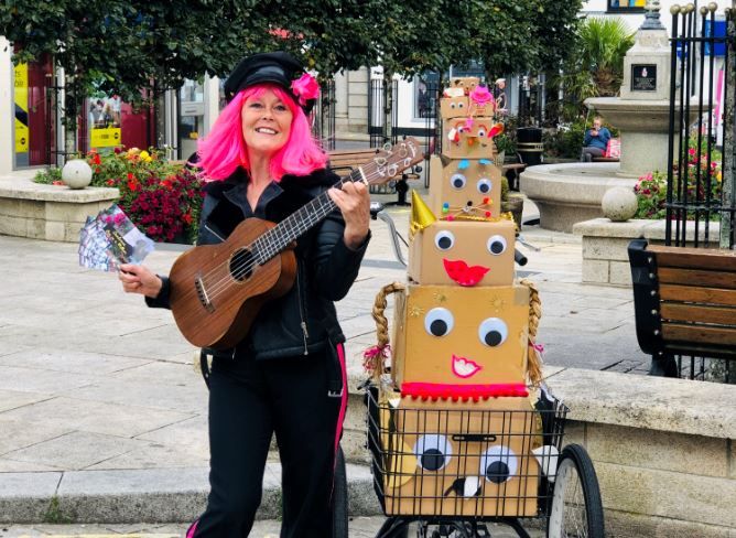 Poetry Postie visits Camborne for One in a Million campaign