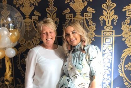 Connah’s Quay resident takes on marathon memory walk for late mother