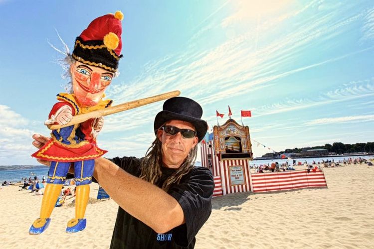 The Paignton 'Professor' fighting to save a dying seaside tradition