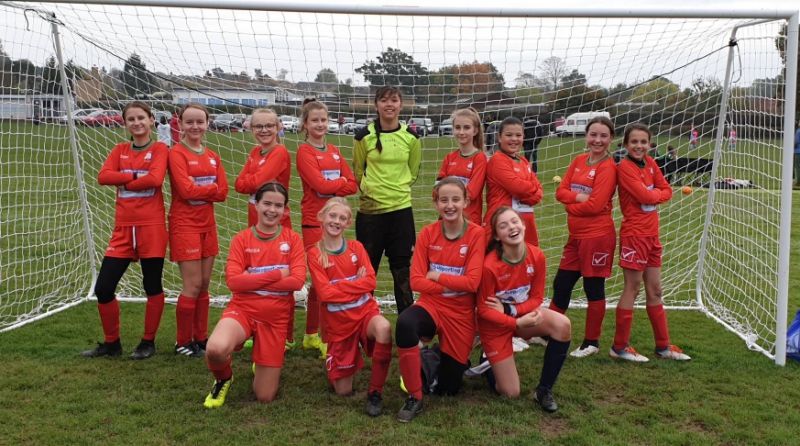South Park U13s girls take the spoils in derby win over East Surrey Girls