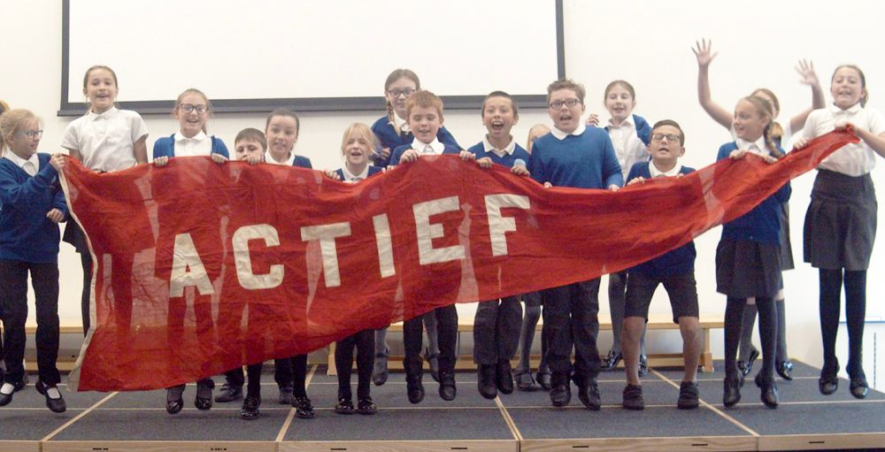 Thanet pupils set sail with new arts barge project