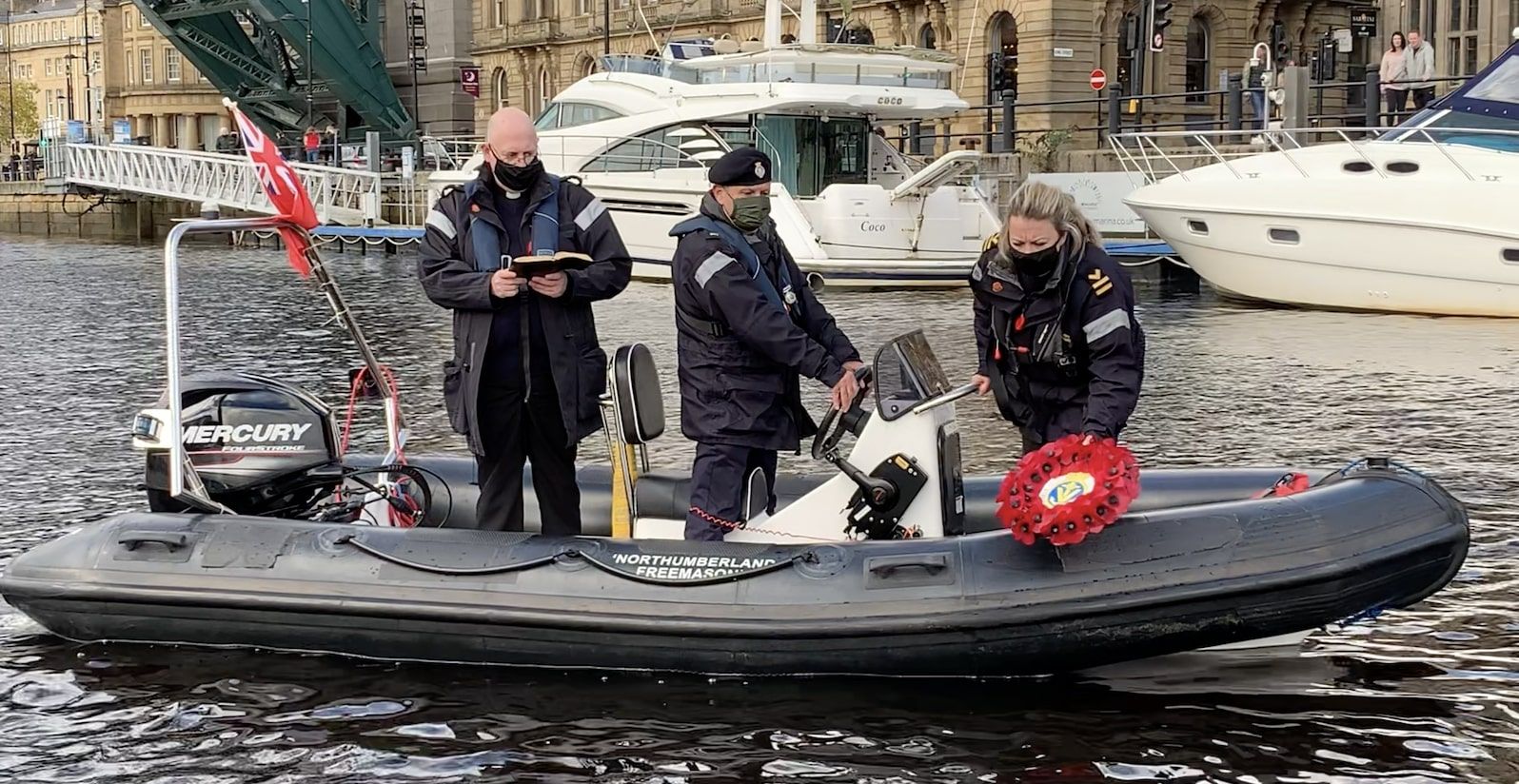 Maritime Volunteer Service lay poppy wreaths in River Tyne