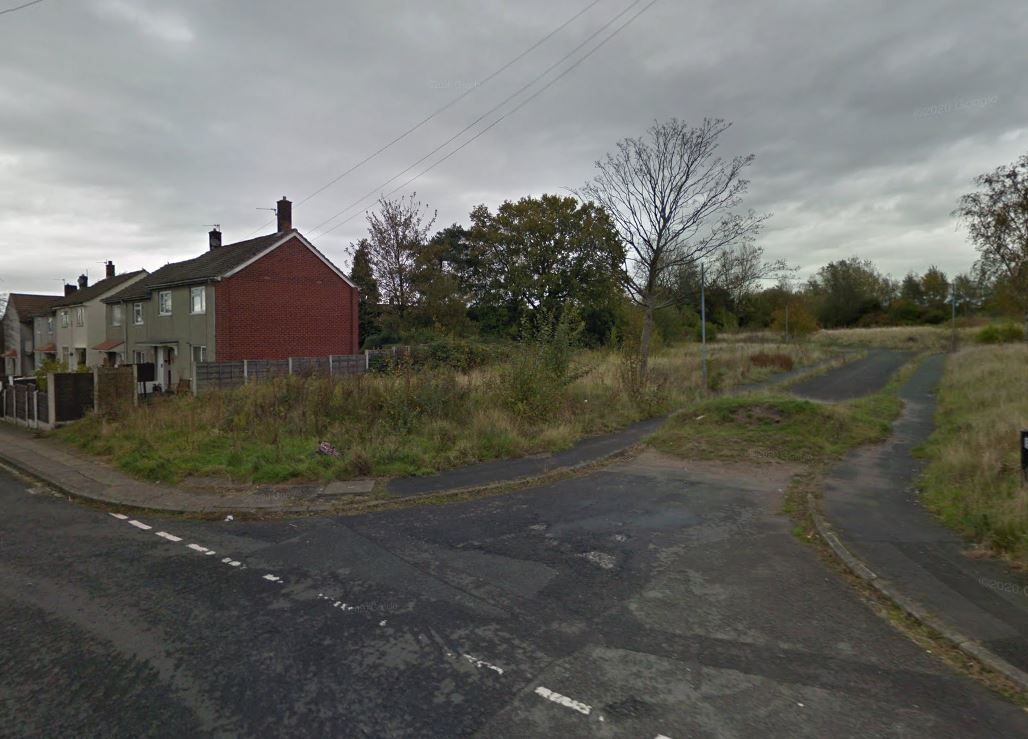 Residents left in the dark over street lights problem