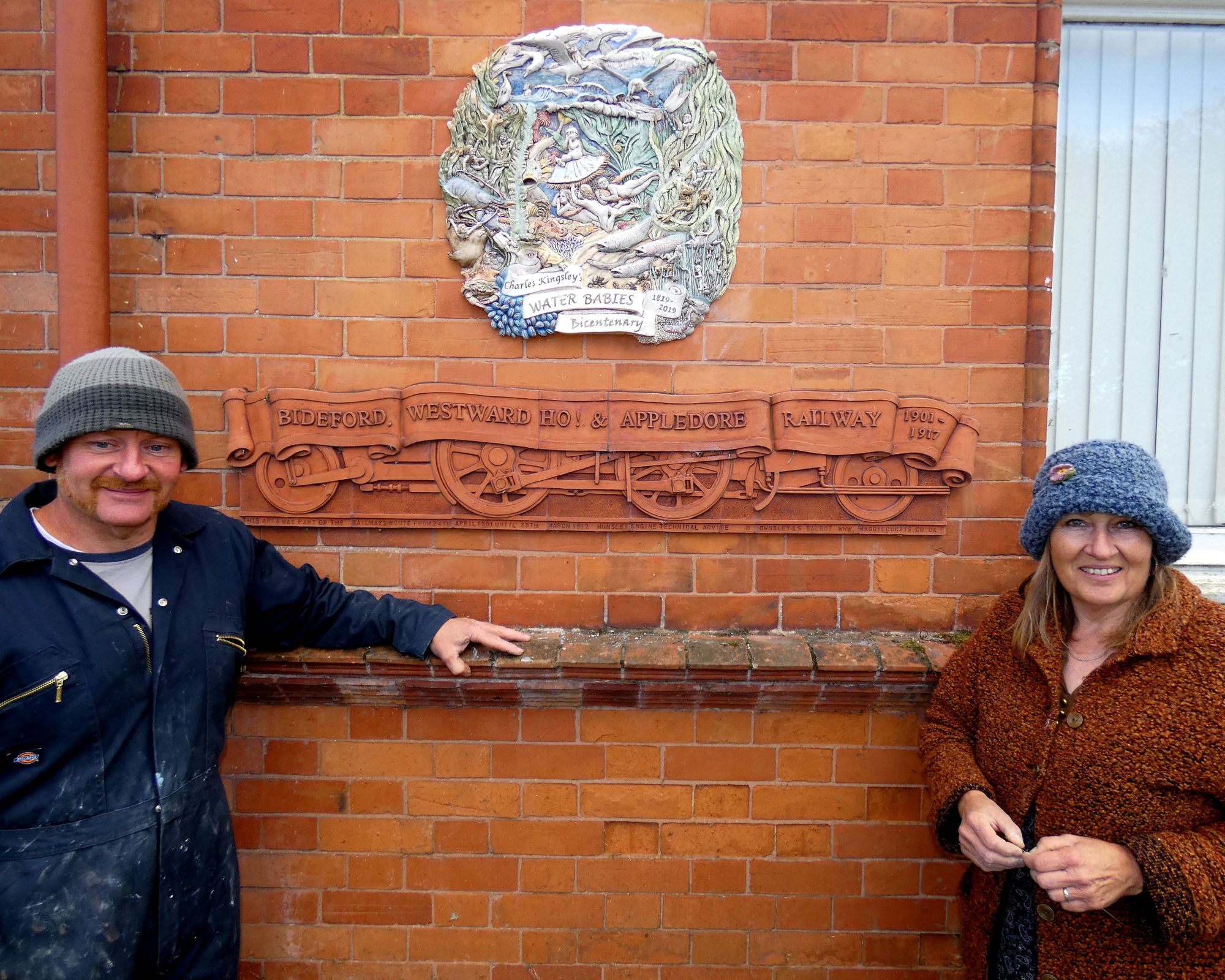 Colourful plaque commemorates Water Babies author in Bideford