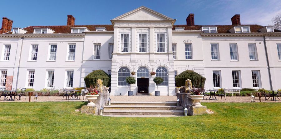 Halstead stately home wins prestigious wedding award