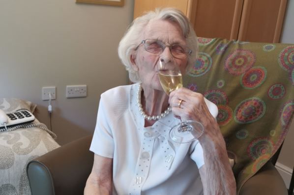 Morpeth care home resident celebrates granddaughter's wedding over video call