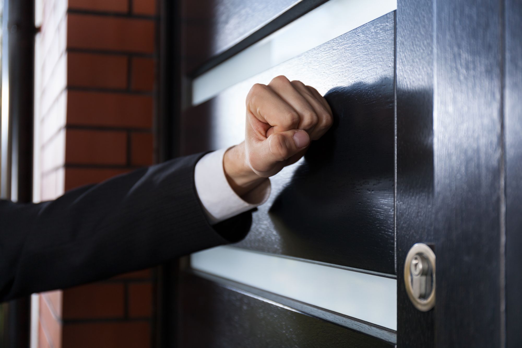 Door to door sales warning as suspected scammer targets West Lancashire's vulnerable