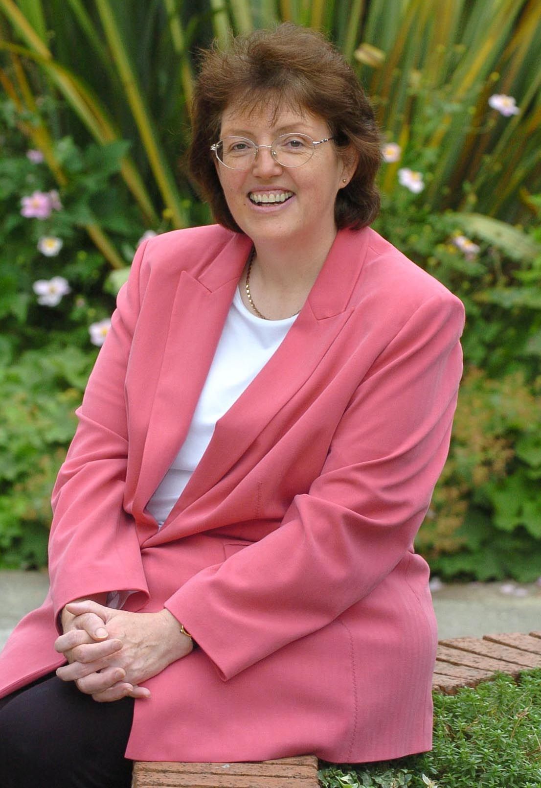 MP joins cross party campaign to demand increased funding for medical research charities