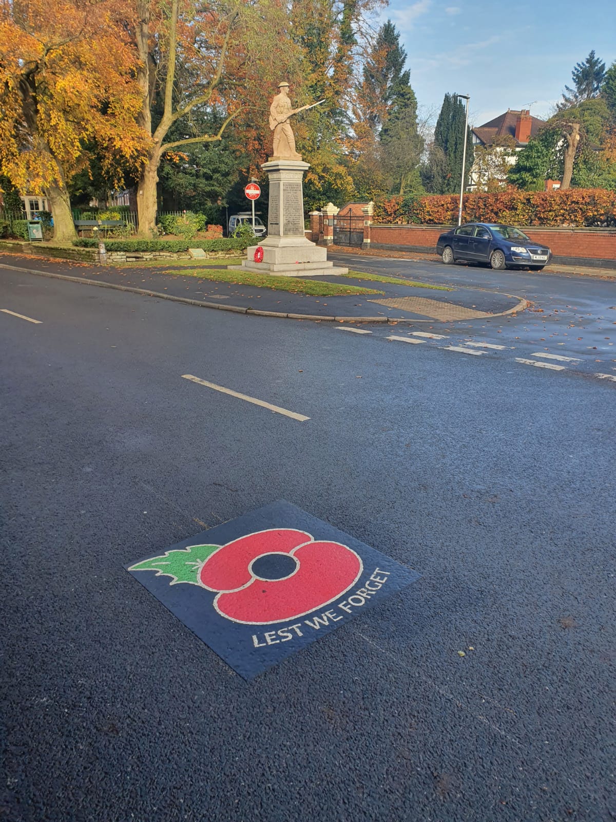 Cheshire East Council paints poppies to commemorate Remembrance Sunday