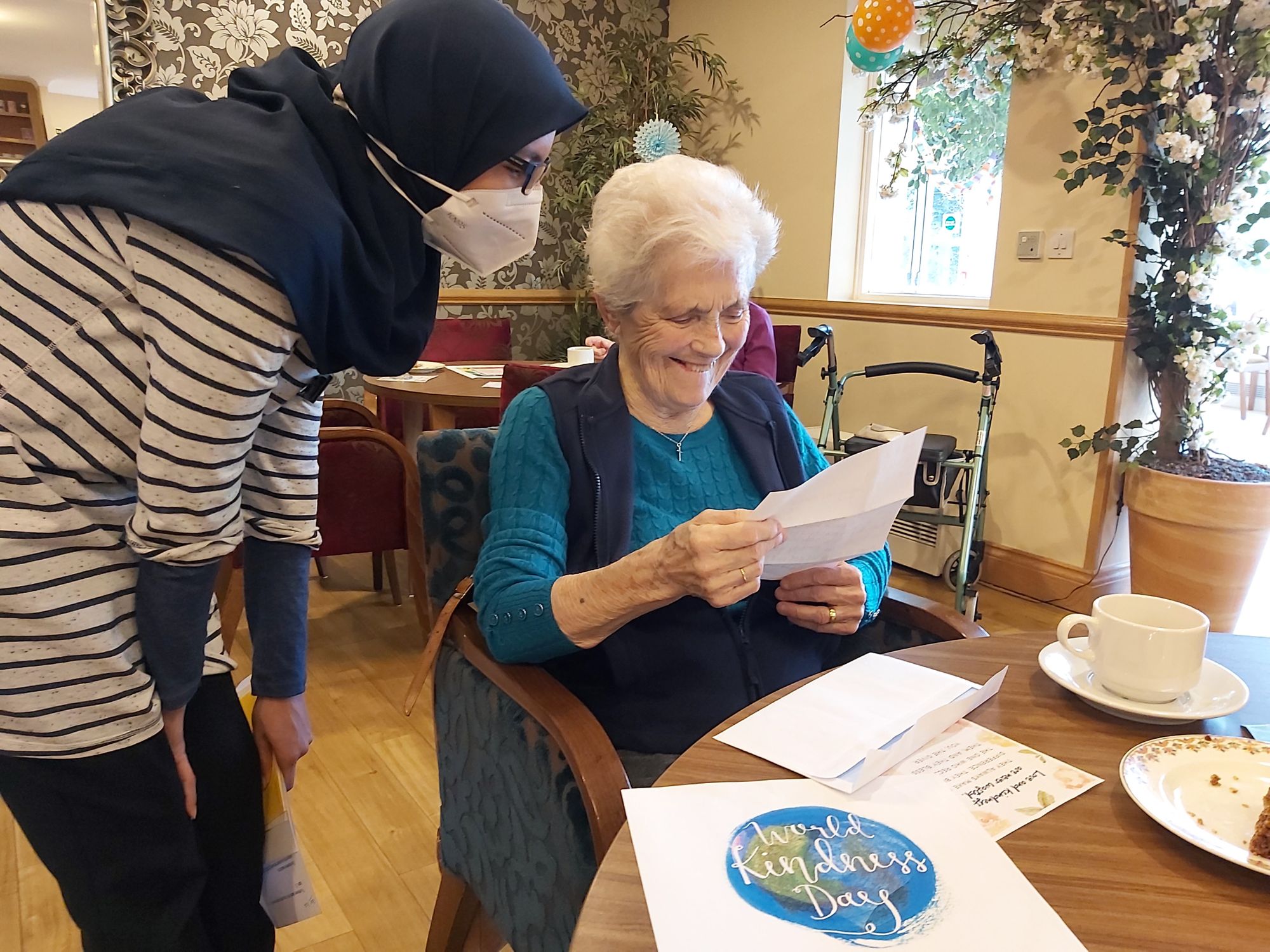 Residents at Hitchin care home receive words of kindness from around the world