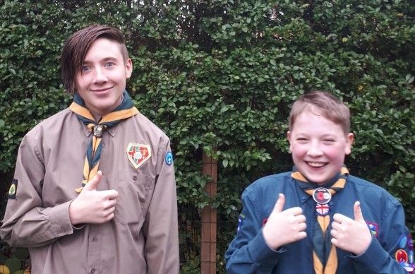 Nottingham Scouts receive £1,000 donation to modernise hut