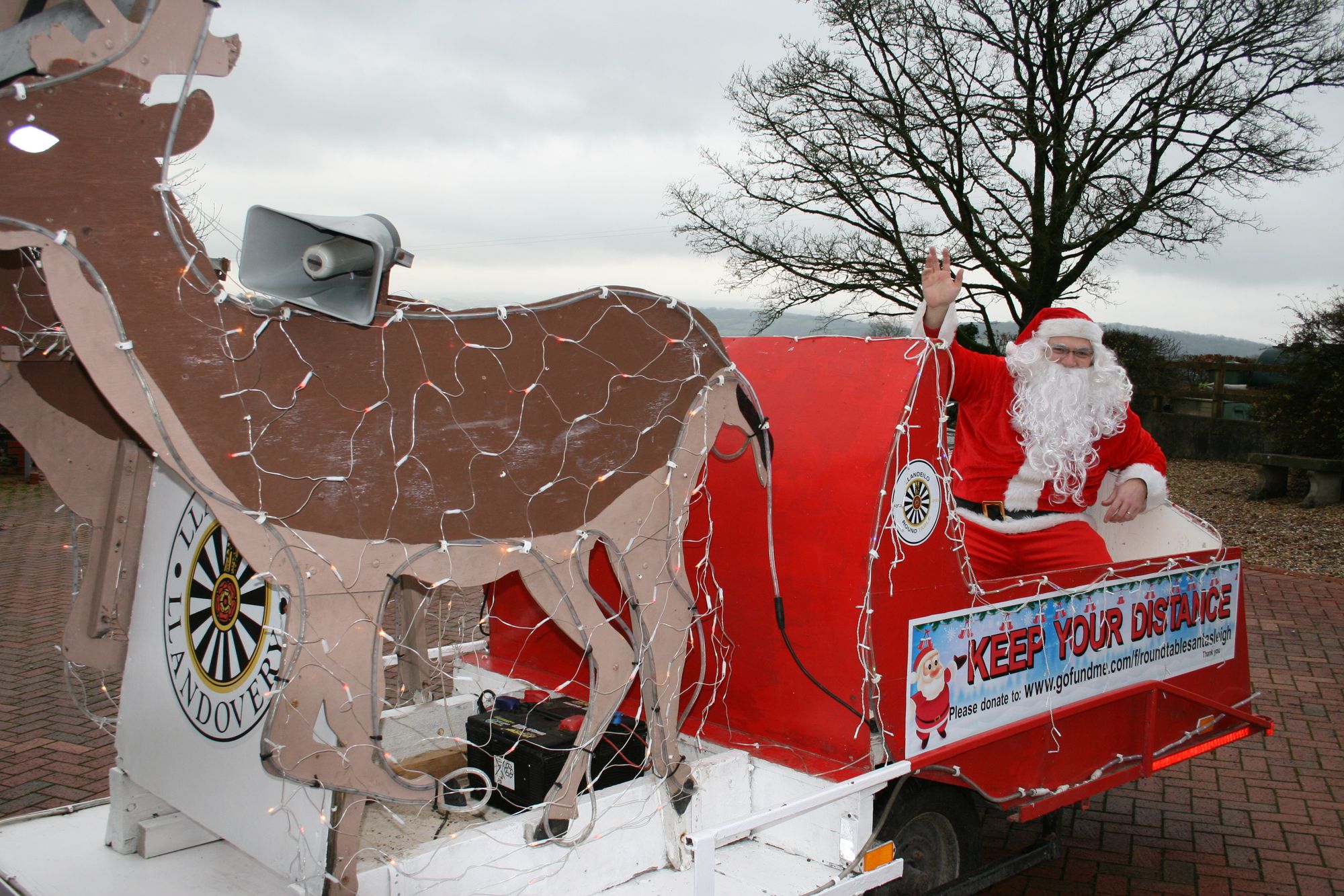 Santa sleigh to visit Towy Valley areas and bring Christmas cheer