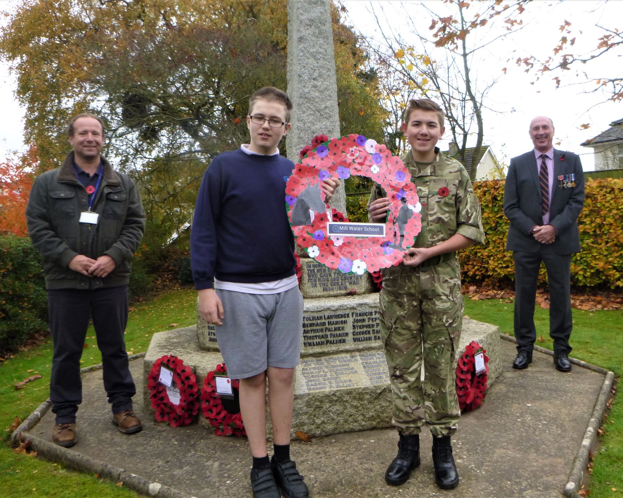 East Budleigh pupils commemorate Armistice Day