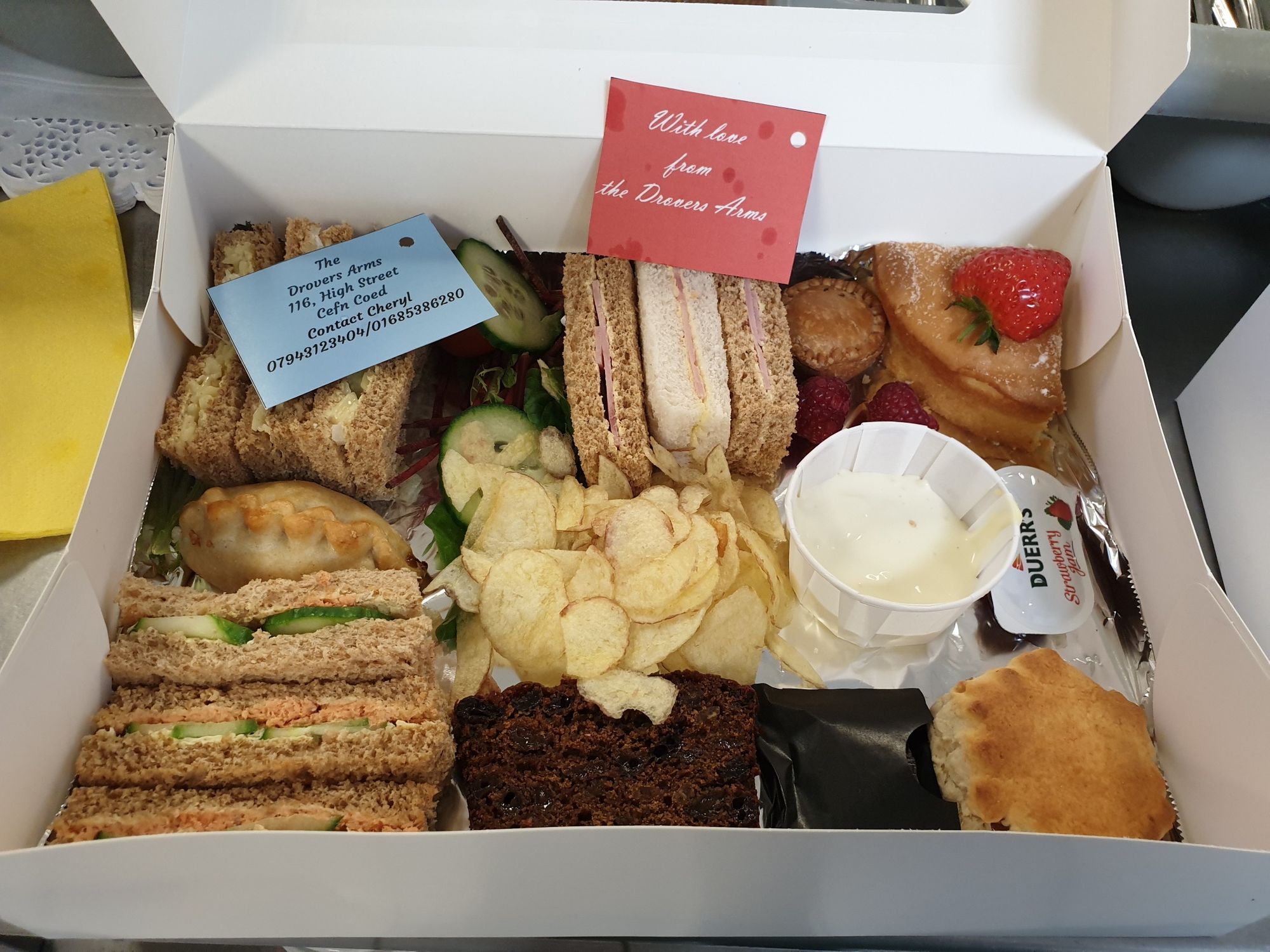 Merthyr care home residents enjoy afternoon tea thanks to local pub