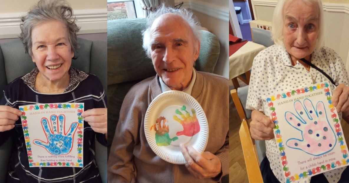 Hand in Hand Together project reduces loneliness at Saltburn Care Home