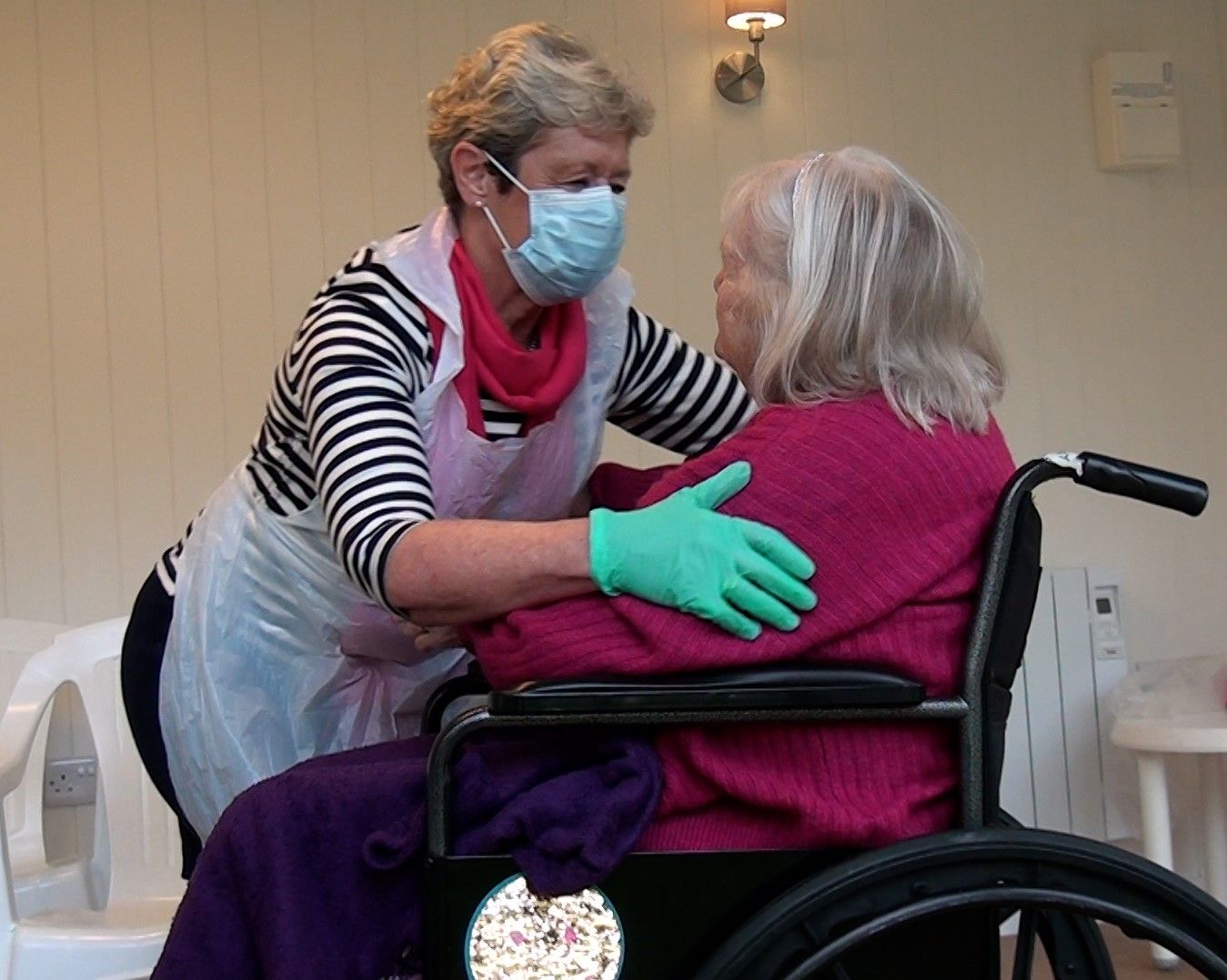 Heart-warming moment 95-year old mother gets first hug from daughter since March
