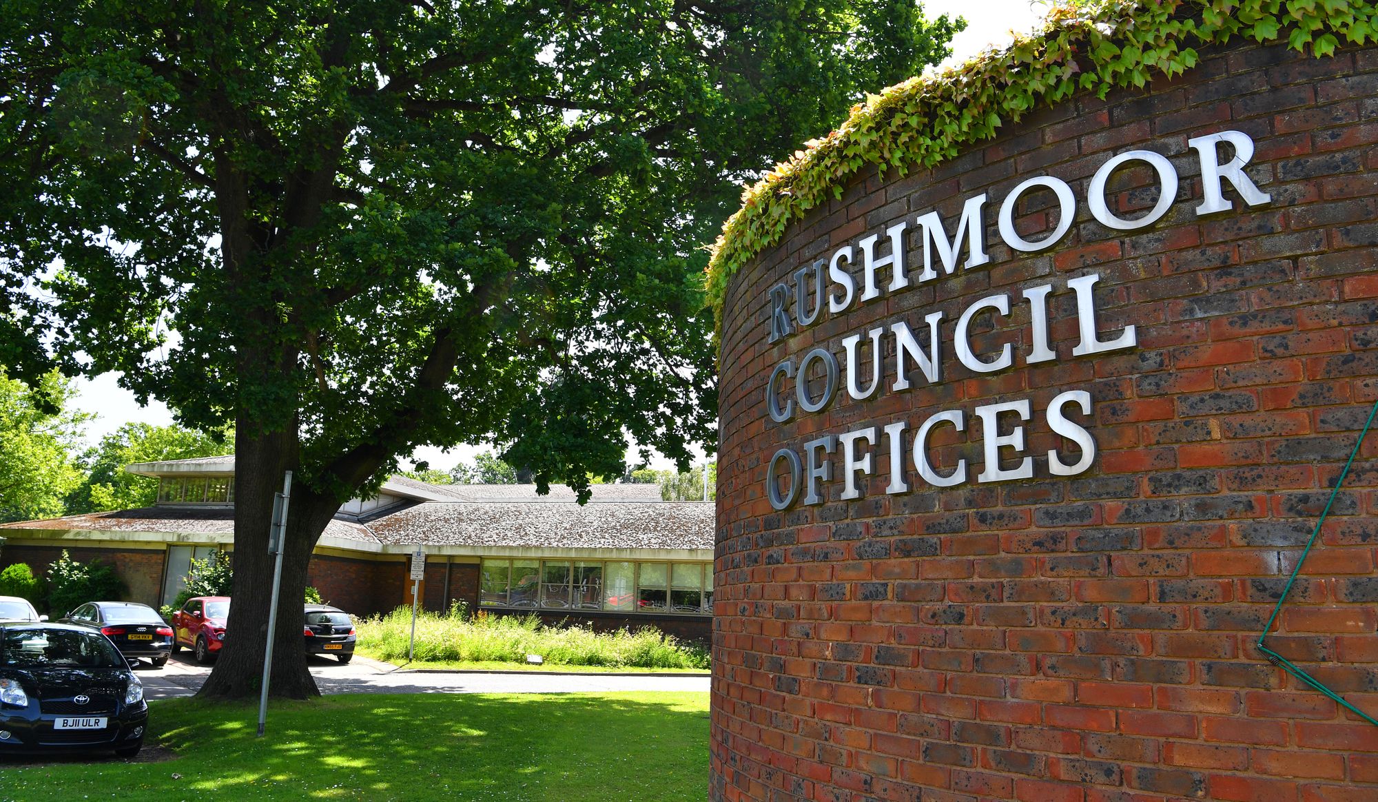 Council members unanimously thank Citizens Advice Rushmoor during 80th