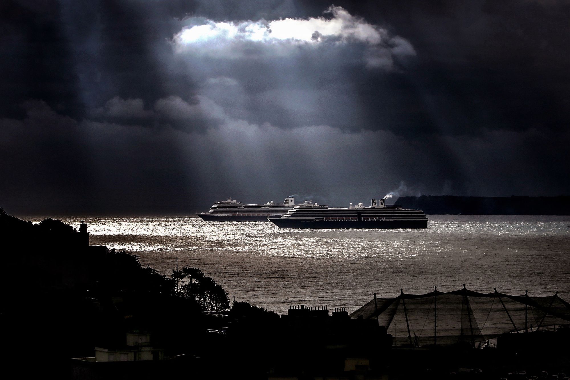 Christmas hamper appeal for Torbay 'ghost ship' skeleton crews