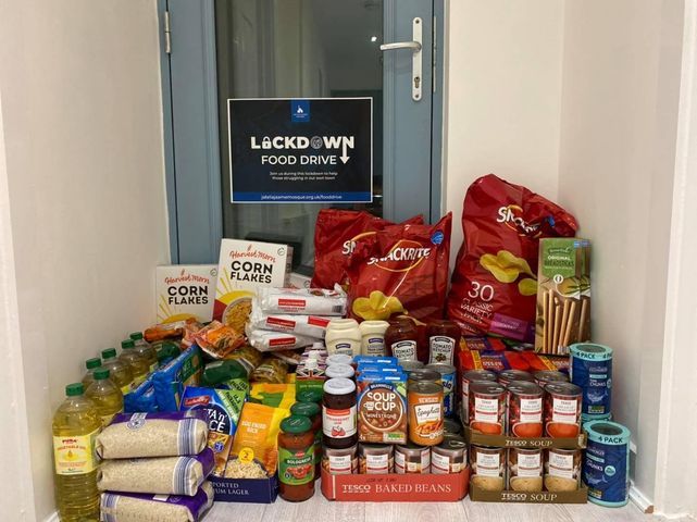 Rochdale mosque supports hungry people