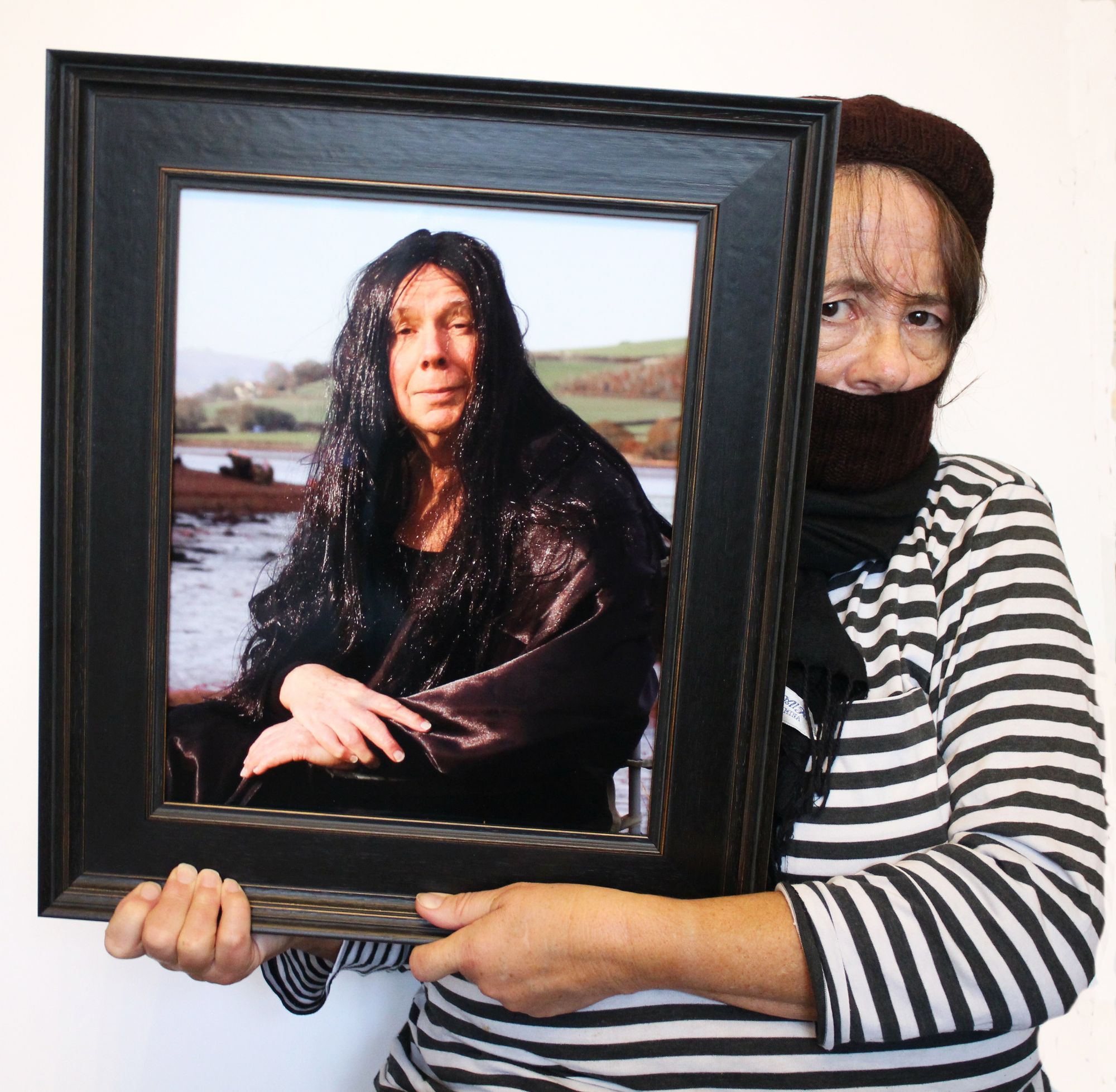 Torquay artist Anna's 'thefts' go on show in new exhibition